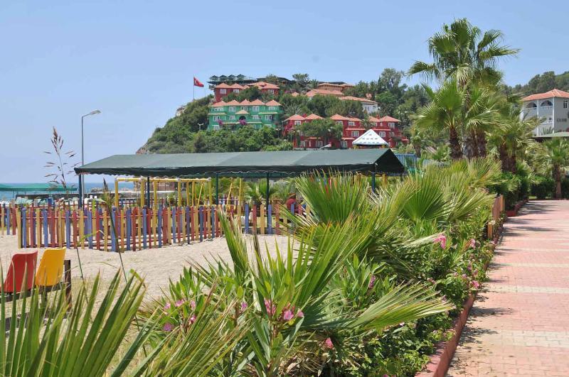 Larissa Hill Beach Hotel Konaklı Exteriör bild